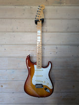 2HD FENDER USA STRATOCASTER SSB 2012 WCASE