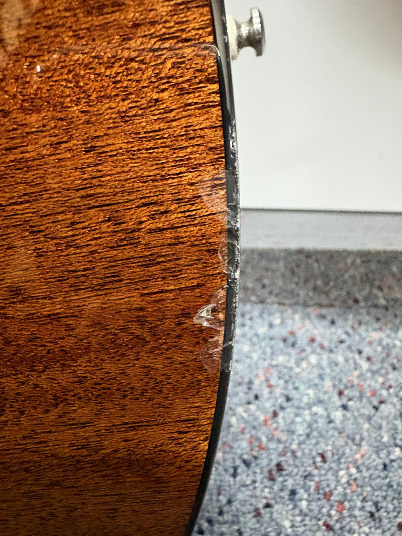 Discovery Series Concert Nylon CE Red Cedar-African Mahogany - B- STOCK - Scratch 'N' Dent