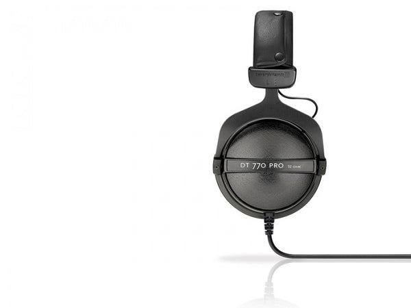 DT 770 PRO 32 OHM CLOSED DYNAMIC HEADPHONE