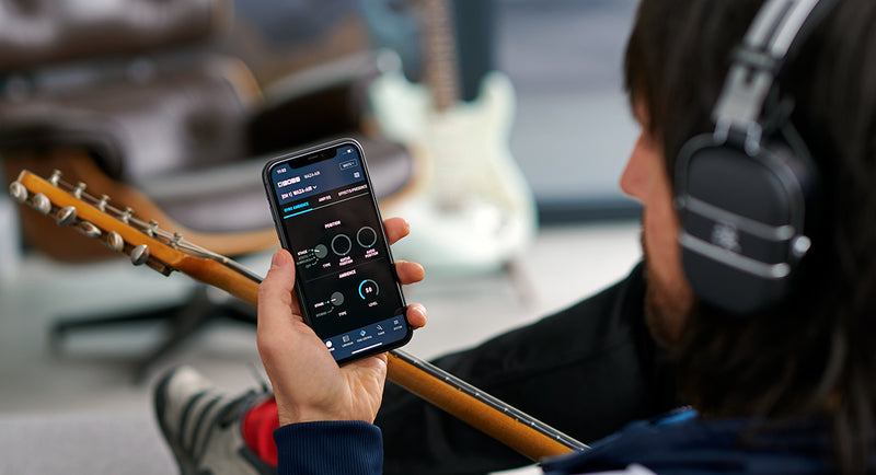 WAZA AIR WIRELESS PERSONAL GUITAR AMPLIFICATION